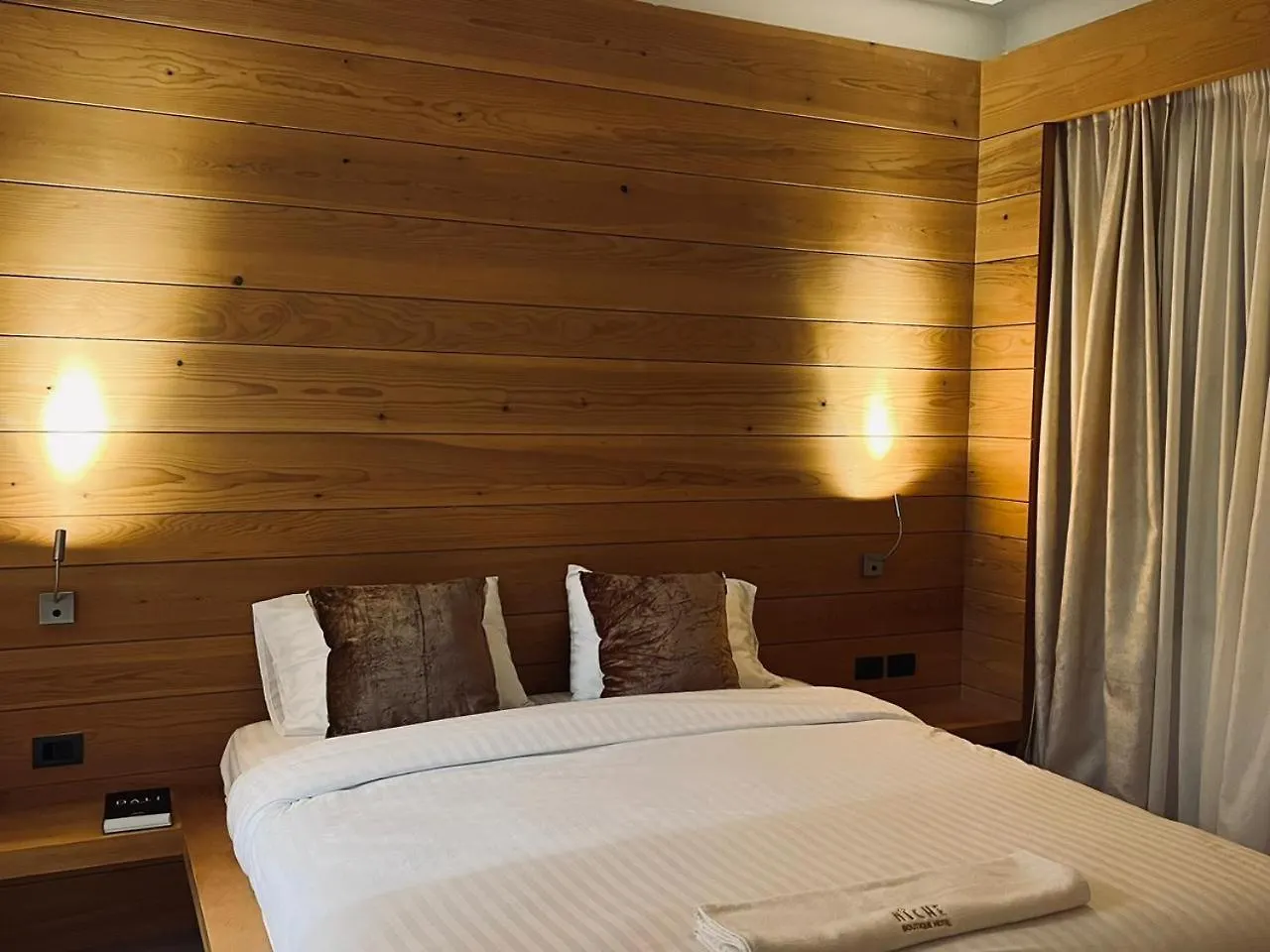 Niche Boutique Hotel Tirana 4*,