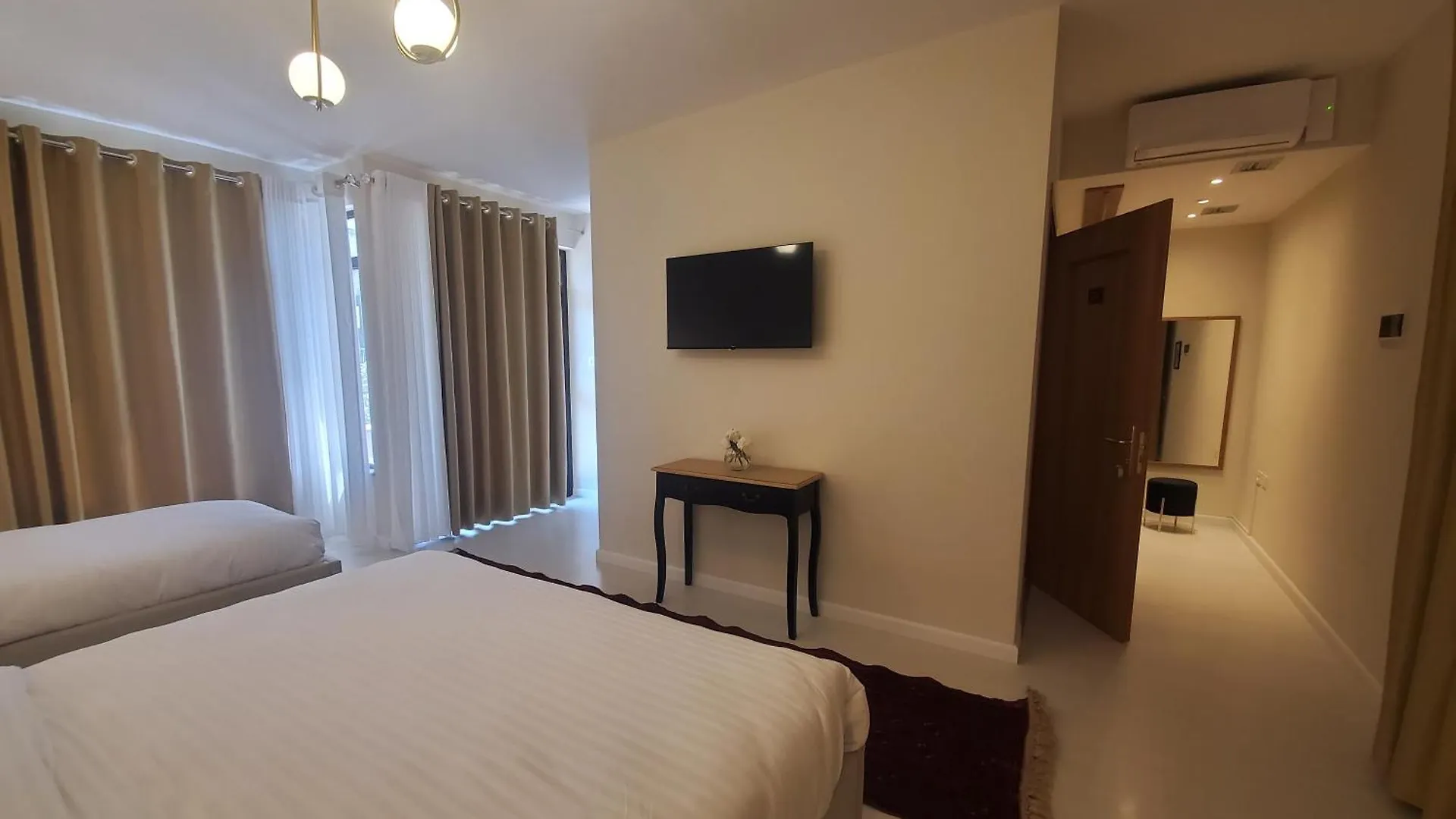 Niche Boutique Hotel Tirana 4*,  Albanien